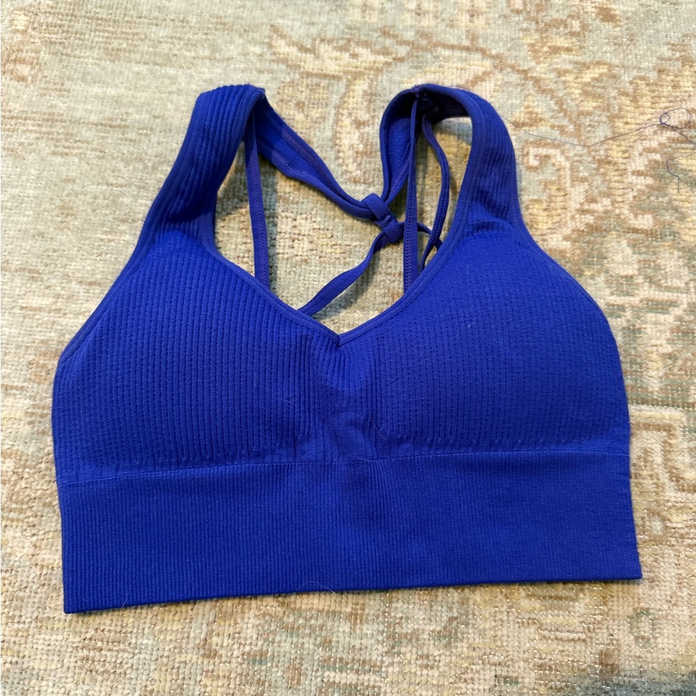 NVGTN sports bra